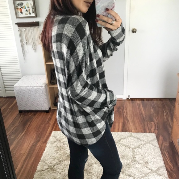 LAST 1 | GINGHAM Brushed Hacci Top | Black - Picture 4 of 5